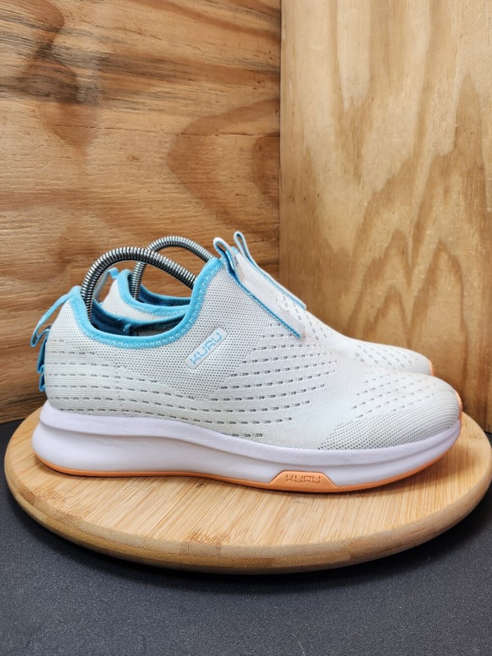 KURU Atom Slip On Womens White Running Shoes Sneakers Size 9